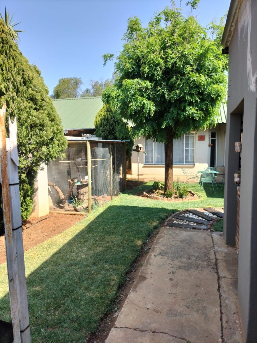  Bedroom Property for Sale in Bainsvlei Free State